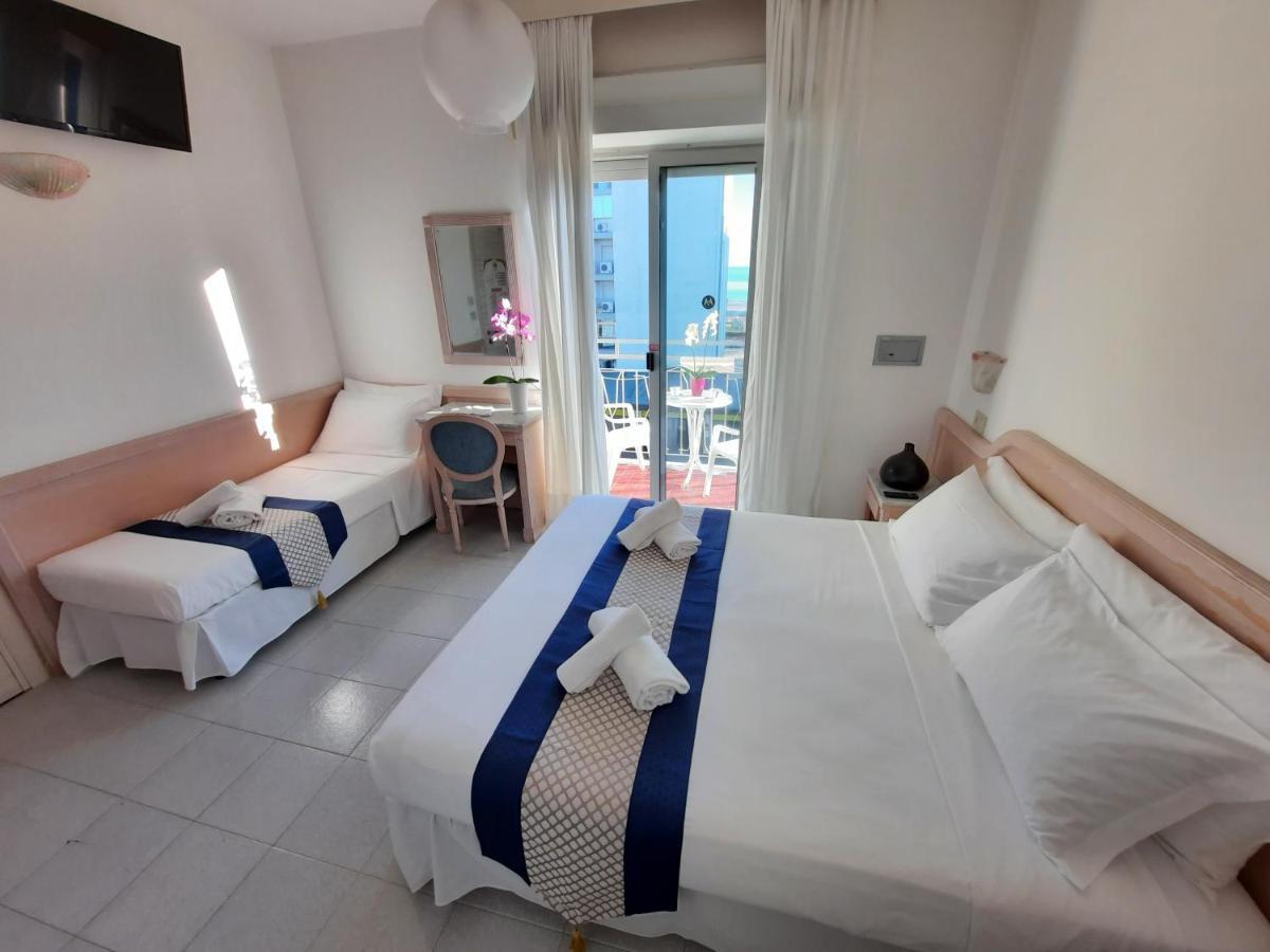 Hotel Margherita Lido di Jesolo Exteriör bild
