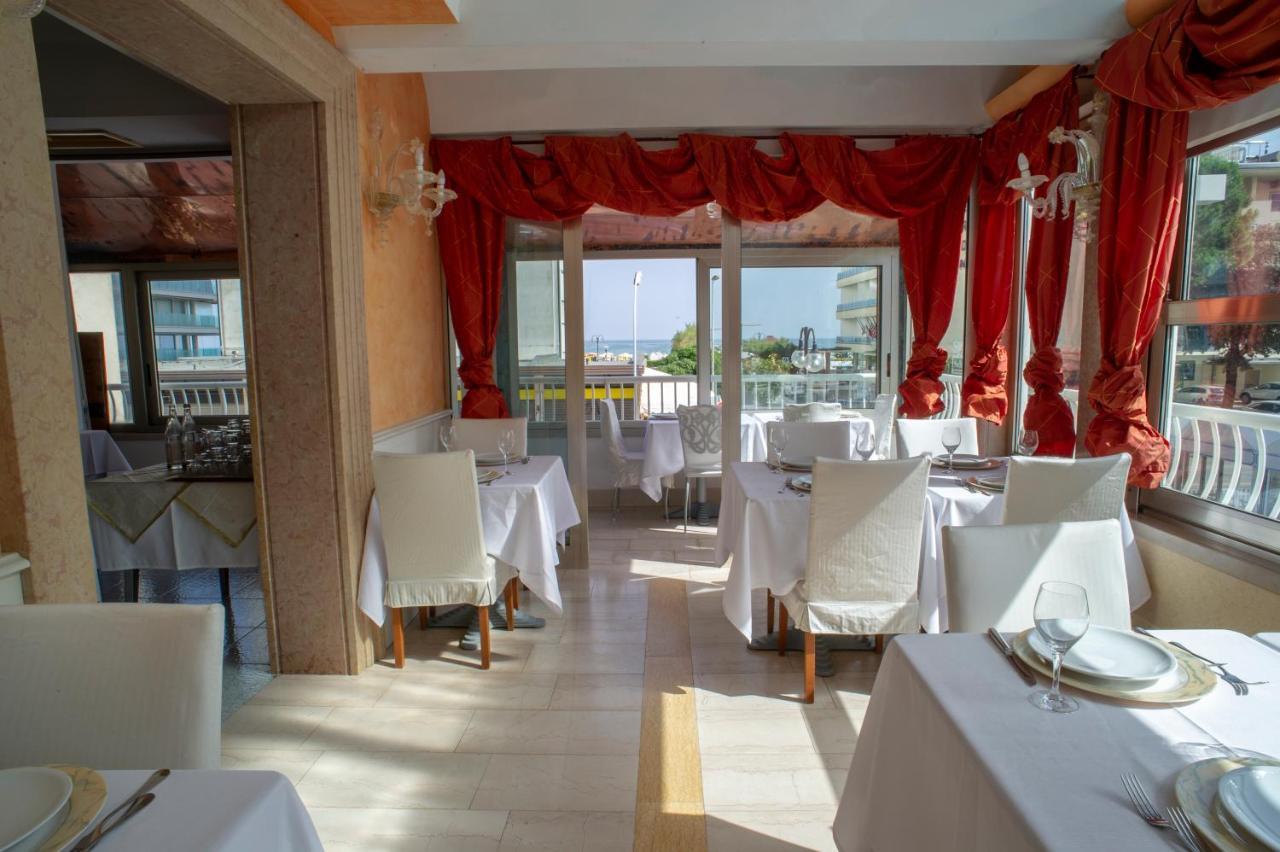 Hotel Margherita Lido di Jesolo Exteriör bild