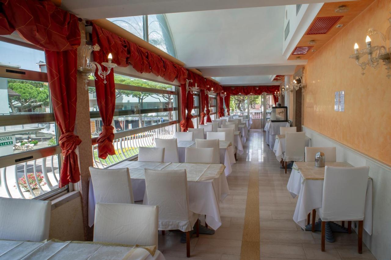 Hotel Margherita Lido di Jesolo Exteriör bild