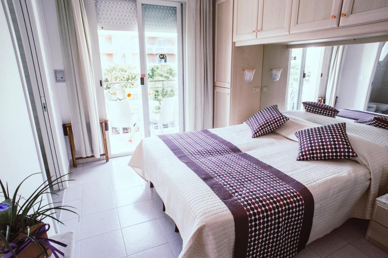 Hotel Margherita Lido di Jesolo Exteriör bild