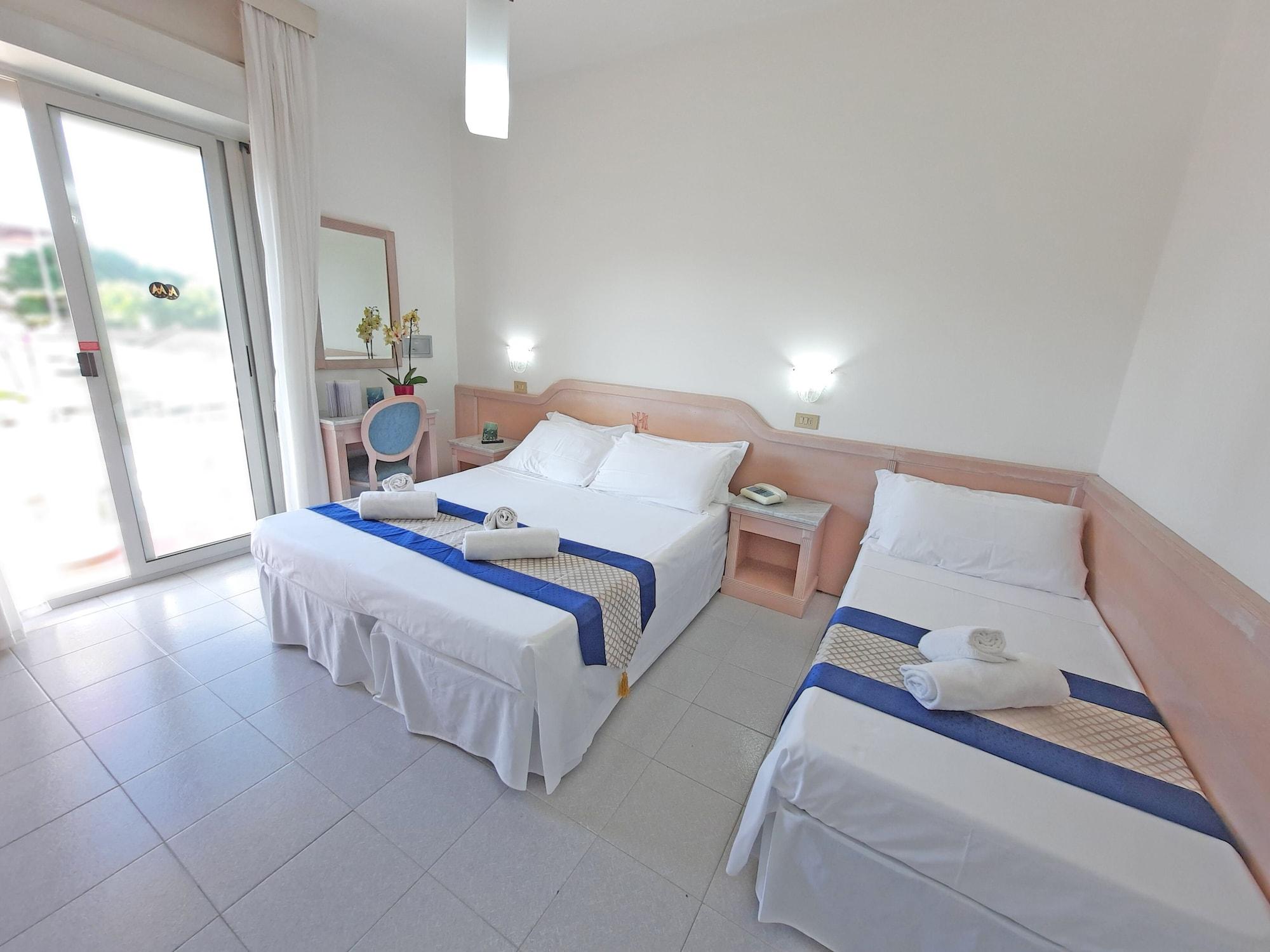Hotel Margherita Lido di Jesolo Exteriör bild