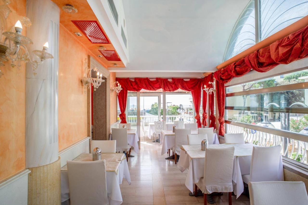 Hotel Margherita Lido di Jesolo Exteriör bild